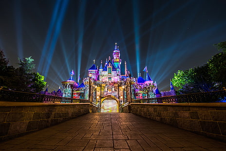  rays, night, castle, CA, Disneyland, California, Anaheim, Sleeping Beauty's Castle, Sleeping Beauty Castle, HD wallpaper HD wallpaper