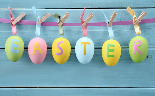 Decoraciones de Pascua, decoraciones colgantes de pascua verde, rosa, amarillo y azul, decoraciones, huevos de pascua, Fondo de pantalla HD HD wallpaper