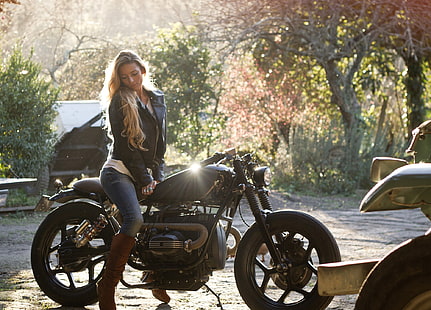 motorcycle, model, leather jackets, women with bikes, women outdoors, sitting, blonde, HD wallpaper HD wallpaper