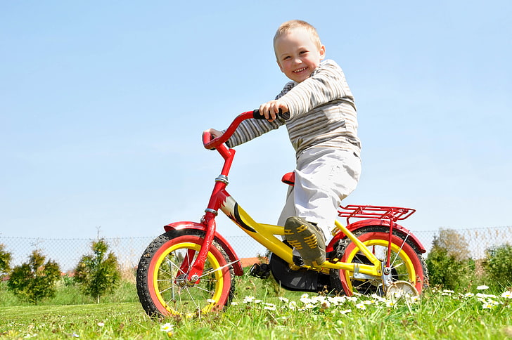 toddler's yellow and red bicycle with training wheels, child, bicycle, laughter, HD wallpaper