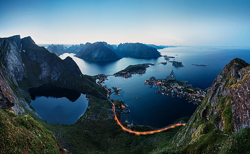 Norwegen, Lofoten, Berge, grüne Berge und Gewässer, Norwegen, Lofoten, Berge, Fjorde, Nachtlichter, HD-Hintergrundbild HD wallpaper
