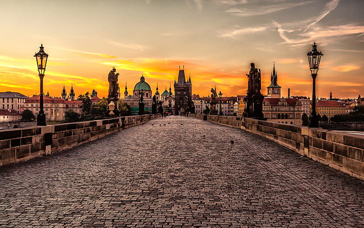 Charles Bridge, Czech Republic Is A Famous Historical Bridge That Crosses The River Vltava Its Construction Began In 1357 And Ended In The Early 15th Century Under The Auspices Of King Charles Iv, HD wallpaper