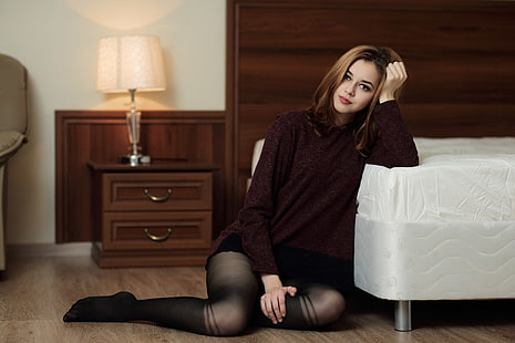 camicia da donna a maniche lunghe marrone rossiccio, Murat Kuzhakhmetov, donna, collant, sul pavimento, gambe, Sfondo HD HD wallpaper