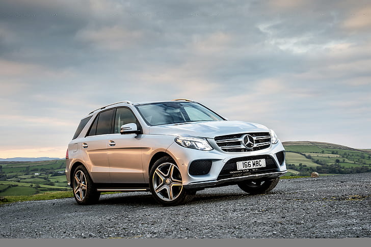 mercedes benz crossover amg