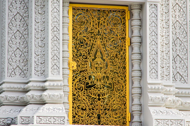 ворота из желтого металла, камбоджа, дверь, индуизм, боги, азиатская архитектура, HD обои
