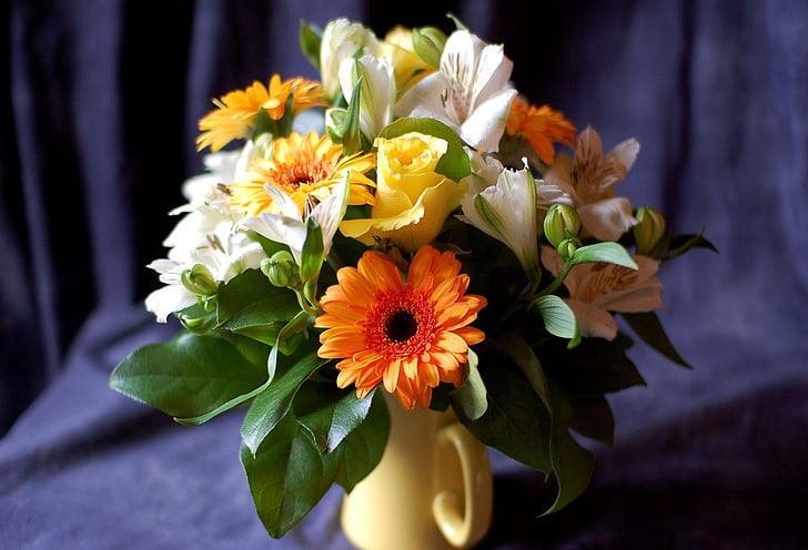 arranjo de flores de laranja e branco, gerbera, rosas, alstroemeria, flores, folhas, flor, HD papel de parede