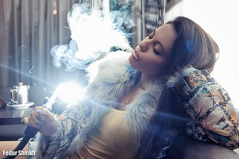 woman smoking on couch, women, model, smoking, backlighting, Hookah, brunette, Caucasian, Fedor Shmidt, coats, HD wallpaper HD wallpaper