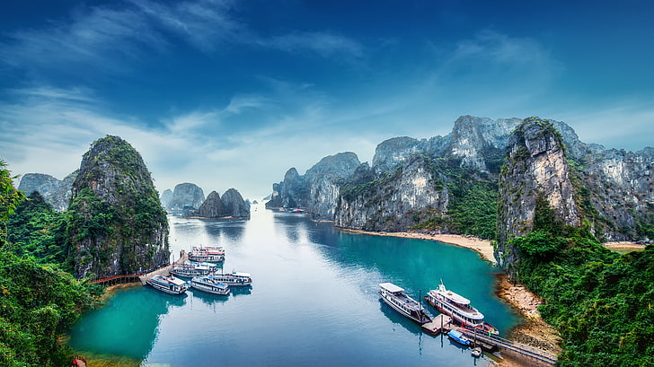 Залив Ха Лонг в североизточната част на Виетнам Обект на световното наследство на ЮНЕСКО Пейзаж Wallpaer Hd 4978 × 2800, HD тапет