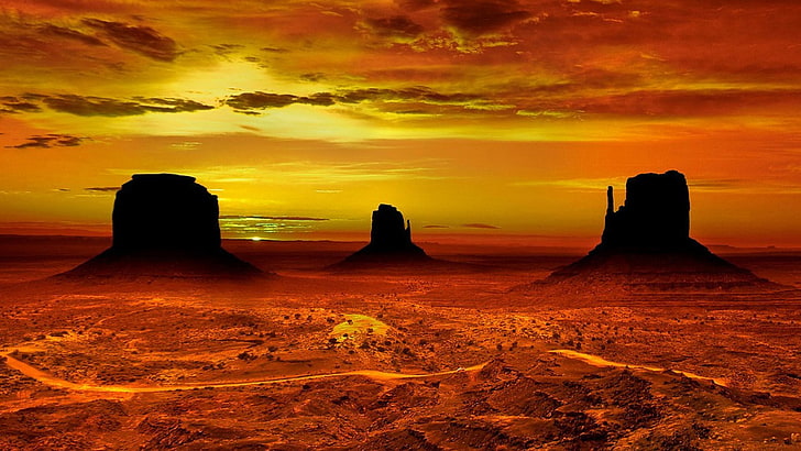 Monument Valley Navajo Tribal Park Röd solnedgång i ökenlandskap Bakgrund för PC-surfplatta och mobil Ladda ner 2880 × 1620, HD tapet