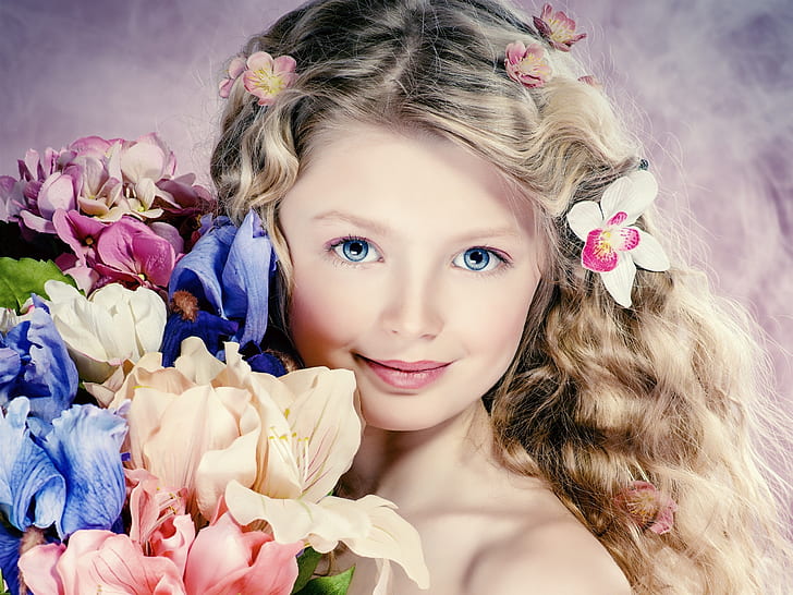 Portrait de jolie fille, cheveux bouclés, fleurs, yeux bleus, mignon, fille, portrait, bouclés, cheveux, fleurs, bleu, yeux, Fond d'écran HD