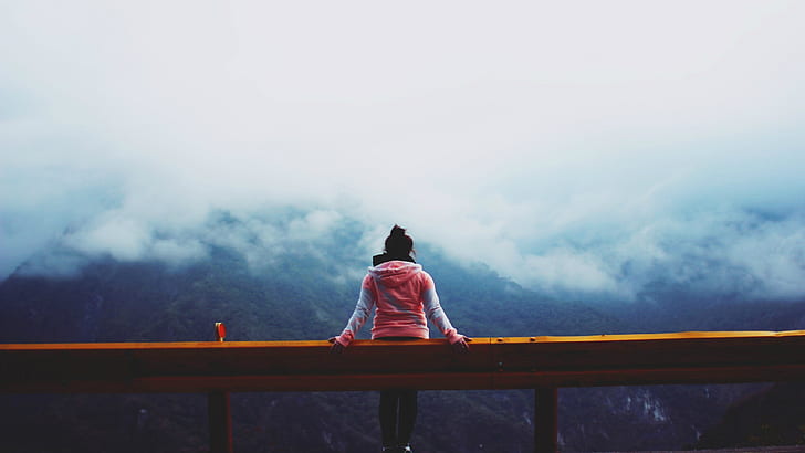 women, women outdoors, mountains, clouds, mist, back, looking into the distance, photography, Chill Out, sky, HD wallpaper