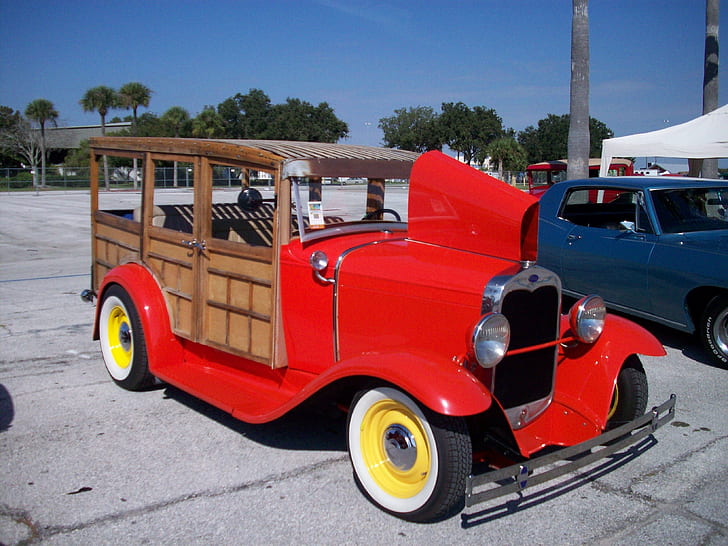 Classic Ford Woody, brown and red vintage car, yellow-rims, orange-paint, wood, classic, HD wallpaper
