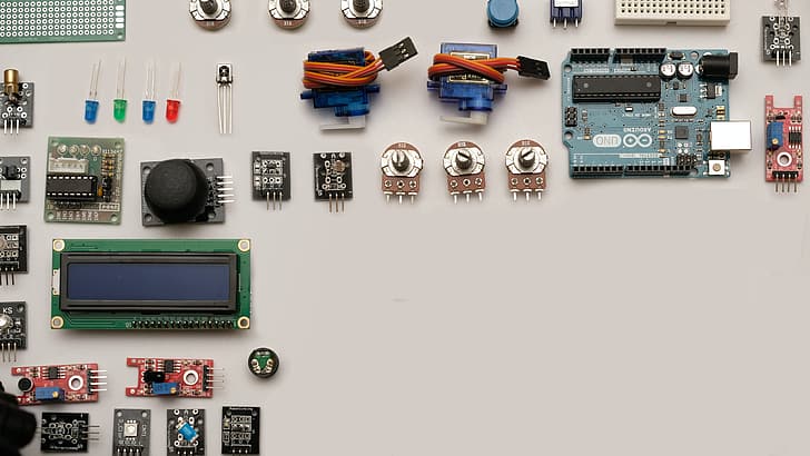 flat lay, electronics, transistors, battery, simple background, white background, Arduino, ARDUINO UNO, HD wallpaper