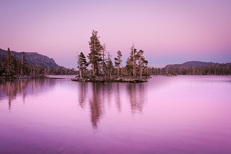 panoramafotografering av ö med gröna träd under lila himmel, Micro, Island, Isolation, Middle, Velma, panoramafotografering, green, träd, lila, sky, Desolation Wilderness, South Lake Tahoe, norra Kalifornien, NorCal, Sierra Nevada, sommar, solnedgång Island, Backpacking, REI, Outdoors, Lakes, lake, nature, tree, forest, mountain, landscape, water, reflect, sky, scenics, sunset, HD tapet HD wallpaper