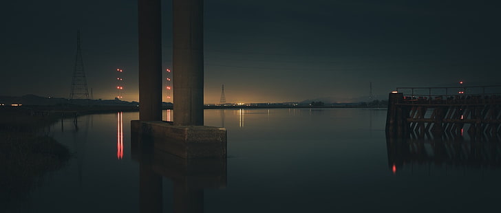 عمود خرساني رمادي ، هندسة معمارية ، جسر ، أضواء ، نهر ، ليل ، ماء ، منظر طبيعي، خلفية HD