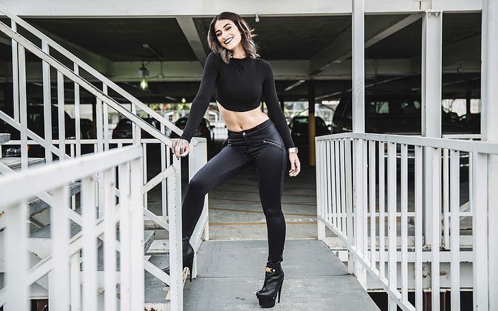 jeans de couro preto para mulheres, Lexy Panterra, salto alto, costas arqueadas, lexy, HD papel de parede