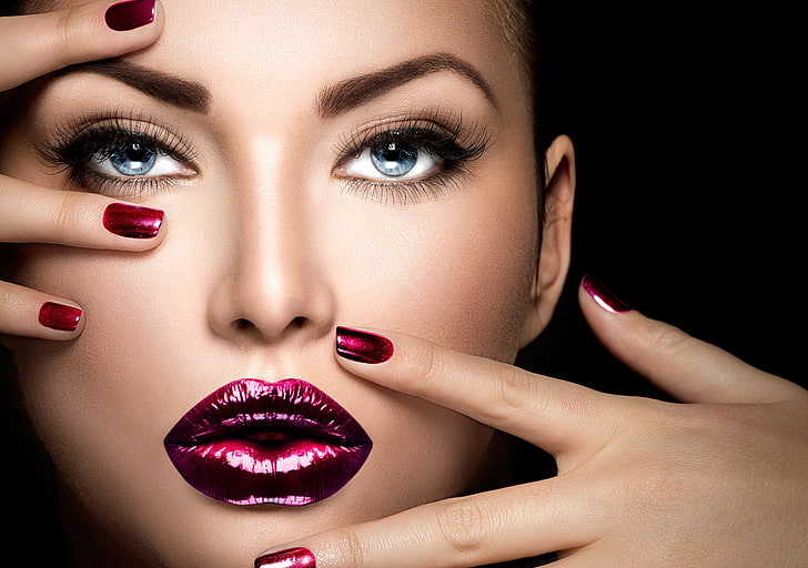 purple lipstick, eyes, look, girl, face, eyelashes, background, model, lips, fingers, manicure, HD wallpaper