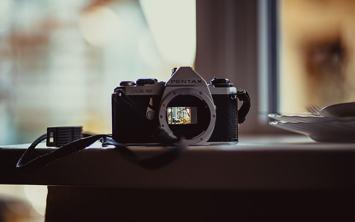 черная зеркальная камера Pentax, камера Pentax, HD обои