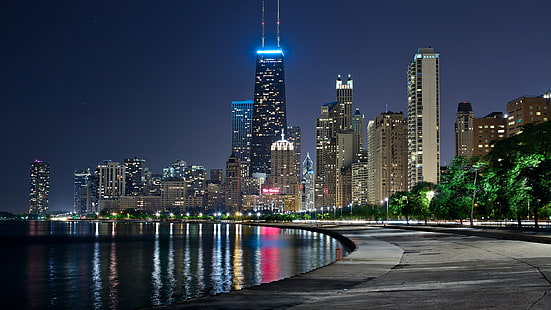 nuit, lumières de la ville, états-unis, promenade, états-unis, eau, ciel, centre-ville, ilinois, centre de john hancock, tour, métropole, chicago, gratte-ciel, réflexion, ligne d'horizon, ville, paysage urbain, Fond d'écran HD HD wallpaper