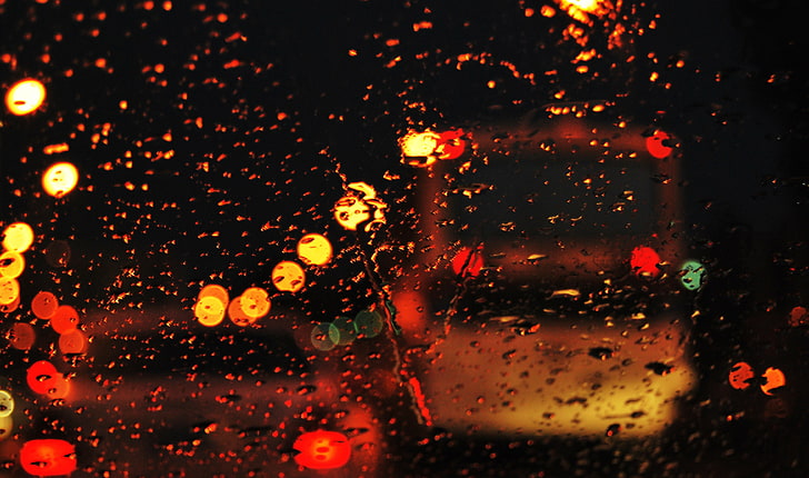 капли дождя на лобовом стекле, стекло, дождь, боке, вода на стекле, HD обои