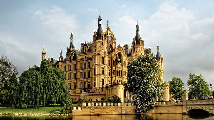 schwerin castle, germany, castle, chateau, landmark, sky, tree, reflection, palace, tourist attraction, medieval architecture, building, plant, schwerin palace, schwerin, HD wallpaper