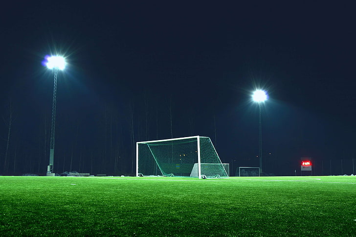 ตอนเย็น, สนาม, ฟุตบอล, เป้าหมาย, หญ้า, สีเขียว, เบา, ไฟ, กลางคืน, กลางแจ้ง, ภายนอก, สวีเดน, วอลล์เปเปอร์ HD