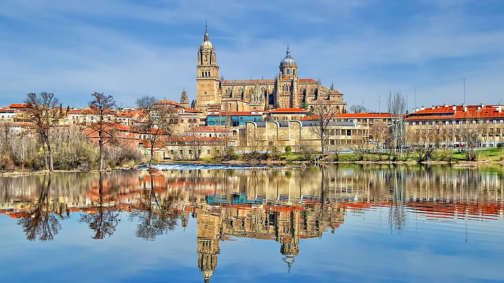 brown concrete building, architecture, building, old building, town, house, Spain, cathedral, water, lake, reflection, trees, clouds, tower, HD wallpaper