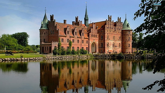 red castle building, landscape, building, Egeskov Castle, Denmark, castle, water, reflection, HD wallpaper HD wallpaper