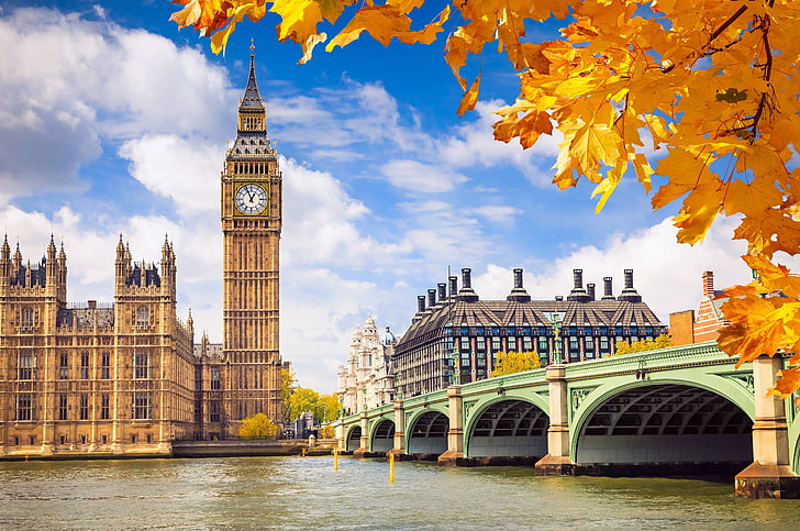 Castelo de Westminster, Londres, outono, céu, folhas, nuvens, ponte, rio, plano de fundo, Inglaterra, Londres, construção, amarelo, Reino Unido, Tamisa, Big Ben, arquitetura, Palácio de Westminster, Grã-Bretanha, Palácio de Westminster, HD papel de parede