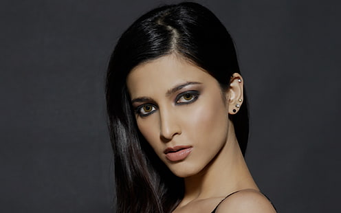 Shruti Hassan w czarnych włosach, różowa szminka damska, celebrytki, Shruti Haasan, czarna, piękna, czarne włosy, gwiazdy z Bollywood, Shruti Hassan, Tapety HD HD wallpaper