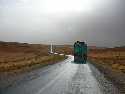 灰色のコンクリート道路、風景、トラック、青、灰色、コンクリート道路、通り、モロッコ、モロッコ、モロッコ、marruecos、輸送、道路、高速道路、土地に青いトラック車両、貨物輸送、運転、トラック輸送、自然、 HDデスクトップの壁紙 HD wallpaper