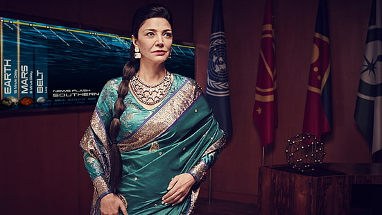 üç bayrak ve duvar, geniş, bilim kurgu, Avasarala, Shohreh Aghdashloo yanında mavi ve gri sari geleneksel elbise giyen kadın, HD masaüstü duvar kağıdı HD wallpaper