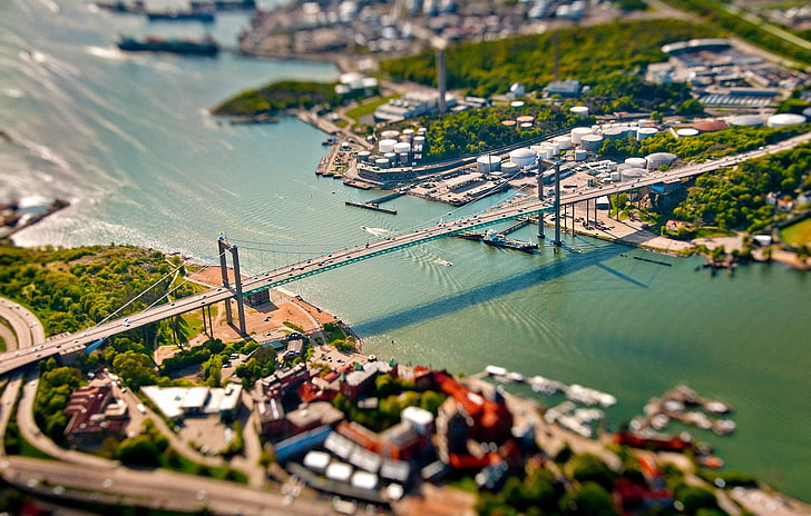 gray suspension bridge, aerial photo of concrete city bridge, tilt shift, bridge, Sweden, Älvsborg Bridge, HD wallpaper