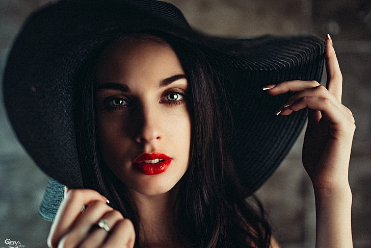 rossetto rosso femminile, Alla Berger, Georgy Chernyadyev, donna, modello, viso, cappello, rossetto rosso, Sfondo HD