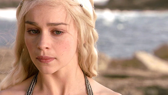 เสื้อชั้นในสีชมพูและสีขาวของผู้หญิง Daenerys Targaryen, Game of Thrones, Emilia Clarke, วอลล์เปเปอร์ HD HD wallpaper