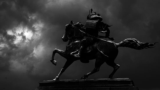 szare rycerze i posąg konia, posąg, samuraj, koń, Japonia, Tapety HD HD wallpaper