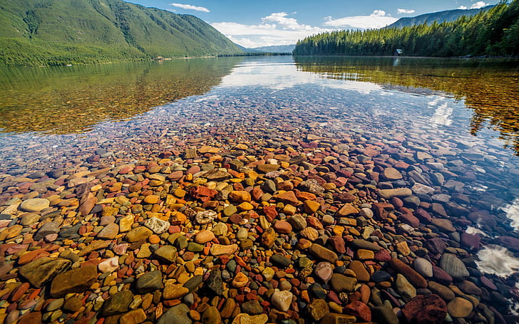 Озеро Макдональд Ледник Национальный парк Чистая вода Гравий Цветные камни Пейзаж Обои Hd 1920 × 200, HD обои