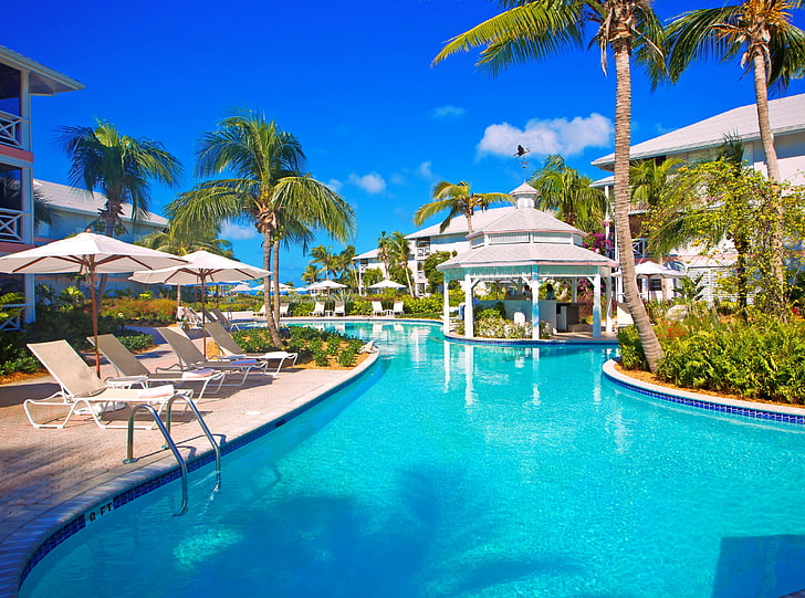 Tropical Resort Pool, gazebo en bois blanc, voyage, îles, océan, exotique, paradis, paysage, été, rêve, eau, tropical, sable, été, luxe, palmiers, vacances, Fond d'écran HD