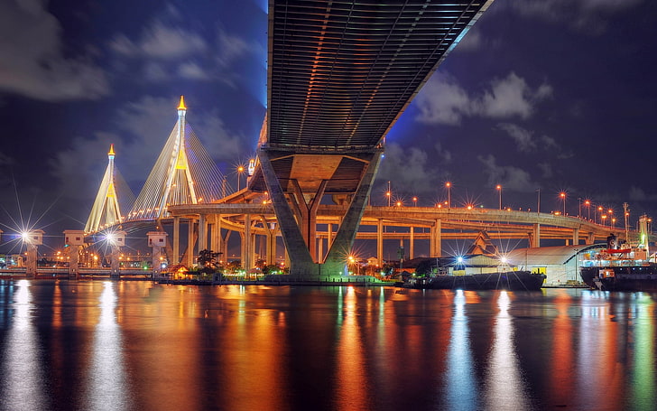 grå betongbro, thailand, bangkok, bro, natt, lampor, lampor, flod, reflektion, hdr, HD tapet