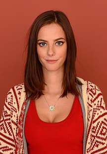 Kaya Scodelario, kvinnor, skådespelerska, brunett, blå ögon, långt hår, brittisk, enkel bakgrund, HD tapet HD wallpaper