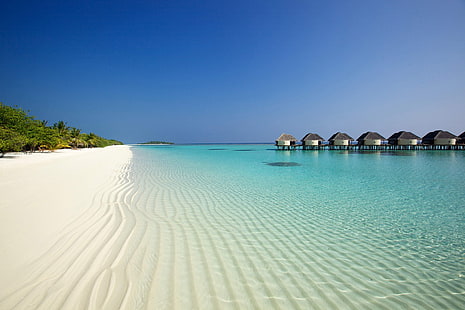 plaża, ocean, piasek, palmy, bungalowy, Tapety HD HD wallpaper