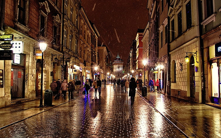 Pologne, Cracovie, rue de la ville, les gens, les magasins, les lumières, la nuit, Pologne, Cracovie, ville, rue, les gens, les magasins, les lumières, la nuit, Fond d'écran HD