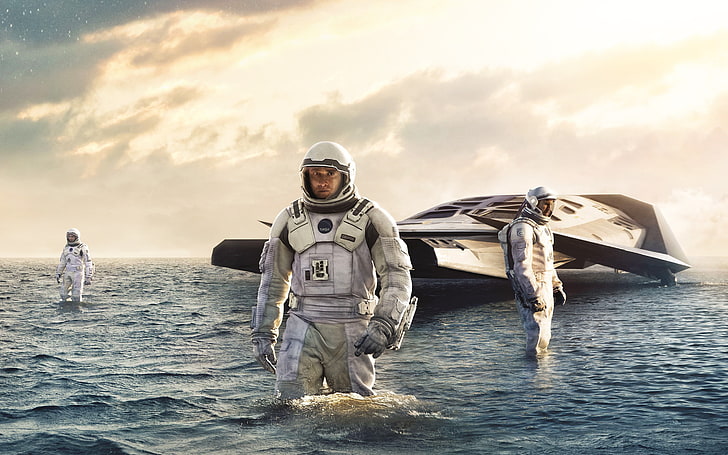 men's white overall suit, Interstellar (movie), movies, Matthew McConaughey, water, spacesuit, science fiction, futuristic, HD wallpaper