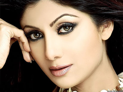 Shilpa Shetty Close Up, czarny eyeliner dla kobiet, celebrytki, Shilpa Shetty, zbliżenie, czarne włosy, Tapety HD HD wallpaper