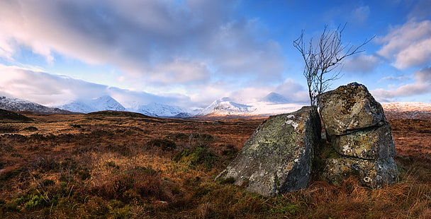фотография серых скал в дневное время, фотография, серые скалы, день, время, Шотландия, Раннок Мур, Западное нагорье, Черная гора, горы, пейзаж, горы, природа, пейзажи, скалы - Объект, на открытом воздухе, Горная вершина, облака - Небонебо, HD обои HD wallpaper
