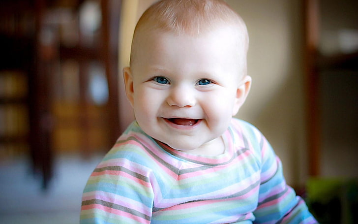 Cute Smile Boy With Blue Eyes, niebiesko-czerwono-czarny top niemowlęcy w paski, Niemowlę, śliczna, uśmiechnięta buźka, Tapety HD