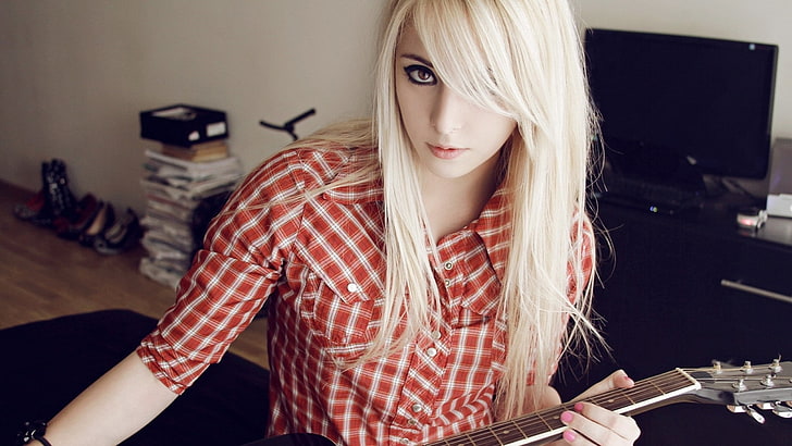 rot-weißes Damenhemd, Look, Gitarre, Blond, Model, Shirt, Cutie, Suicide Girls, Bessy, HD-Hintergrundbild