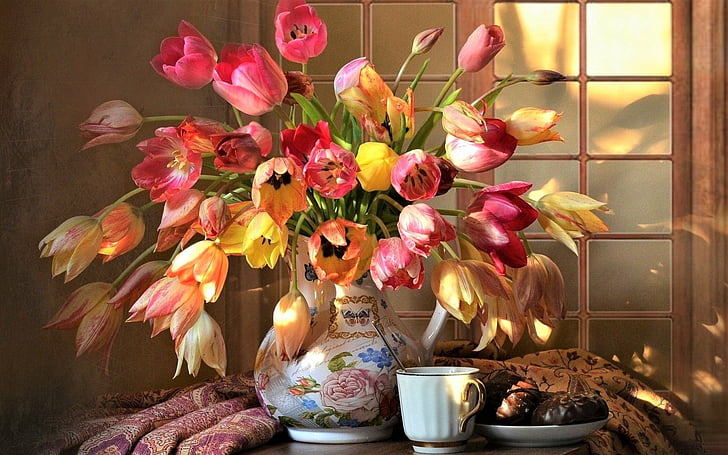 ภาพถ่ายภาพนิ่งช็อคโกแลตถ้วยดอกไม้เหยือกทิวลิปหน้าต่าง, วอลล์เปเปอร์ HD
