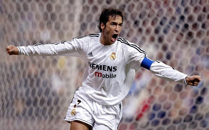 Real Madrid Raul Gonzalez, men's white and black adidas soccer jersey shirt, Sports, Football, HD wallpaper
