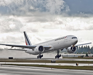 бял самолет на Air France, облаци, Boeing, самолетът, 777, Air France, boeing 777, HD тапет HD wallpaper